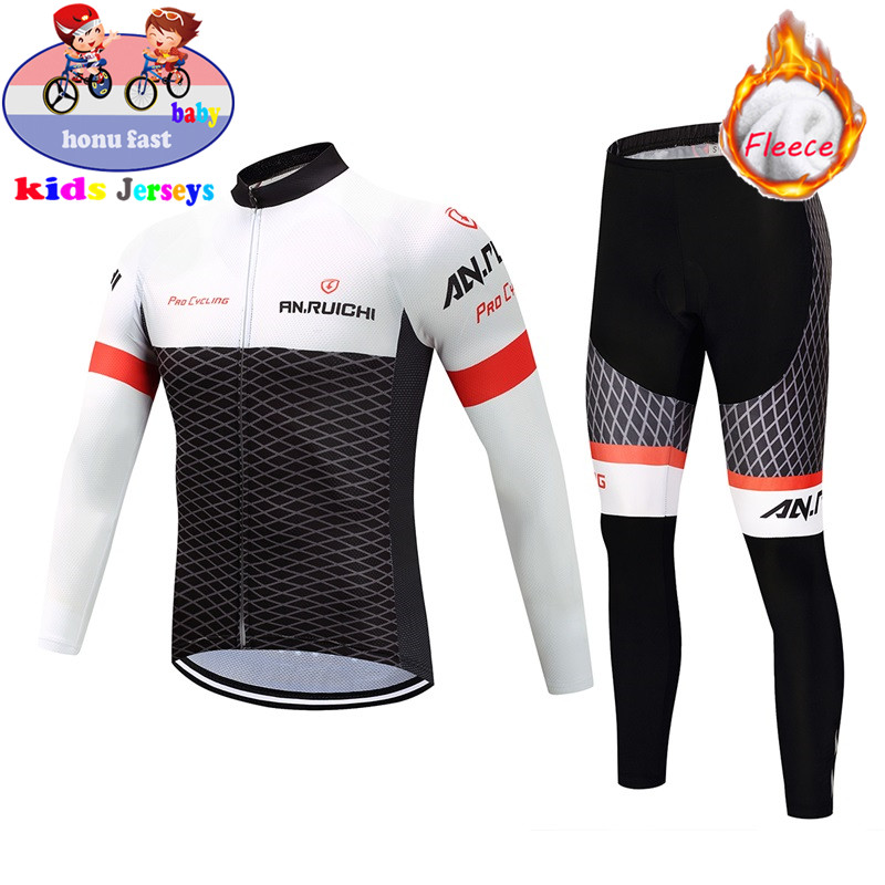 ชุดปั่นจักรยานเด็กชายฤดูหนาวปี - Cycling Gear Kids บทวิจารณ์และราคา